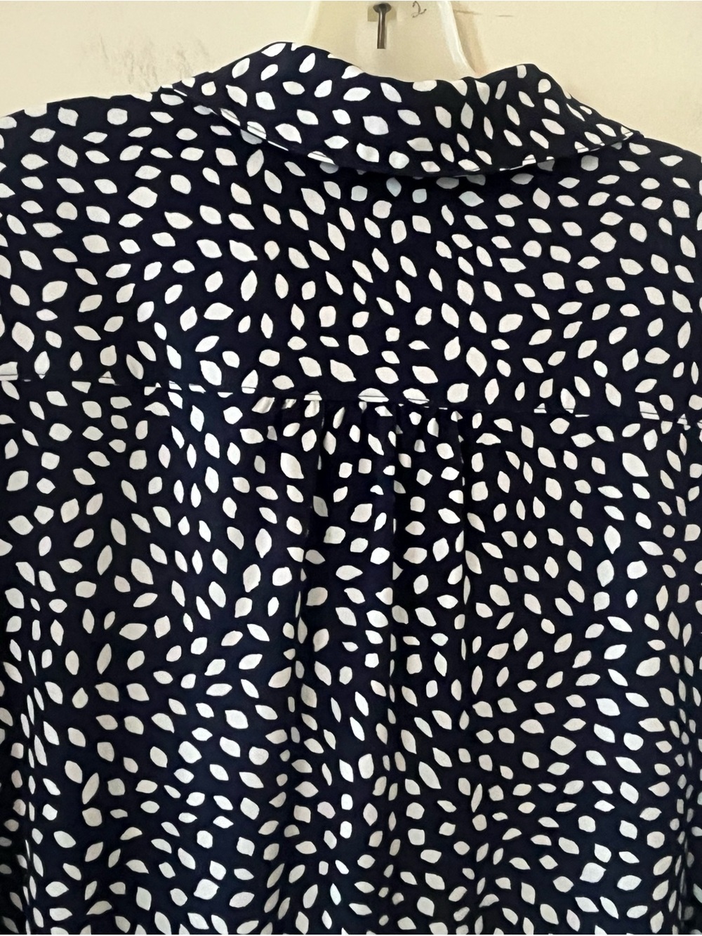 Charter Club Navy Blue 1/2 Button-Up Blouse with Detailed Pattern Size XL - Picture 4 of 16